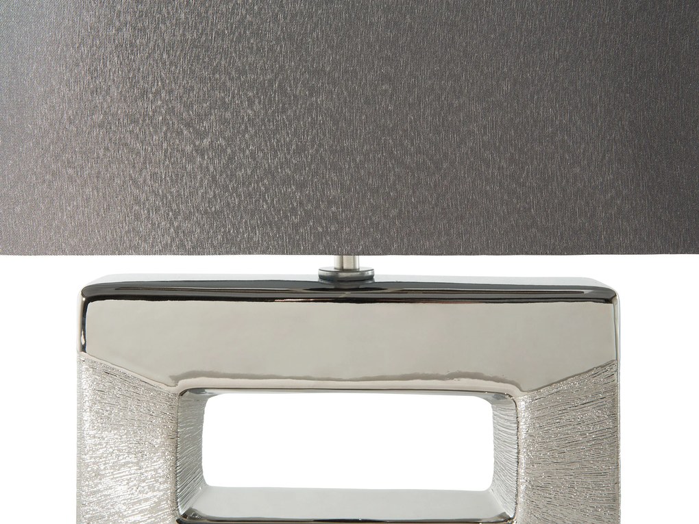 Strieborná hodvábna nočná stolová lampa ONYX Beliani