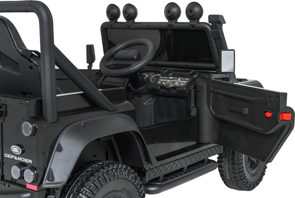 Ramiz Land Rover Defender 110 SVX Concept Čierna