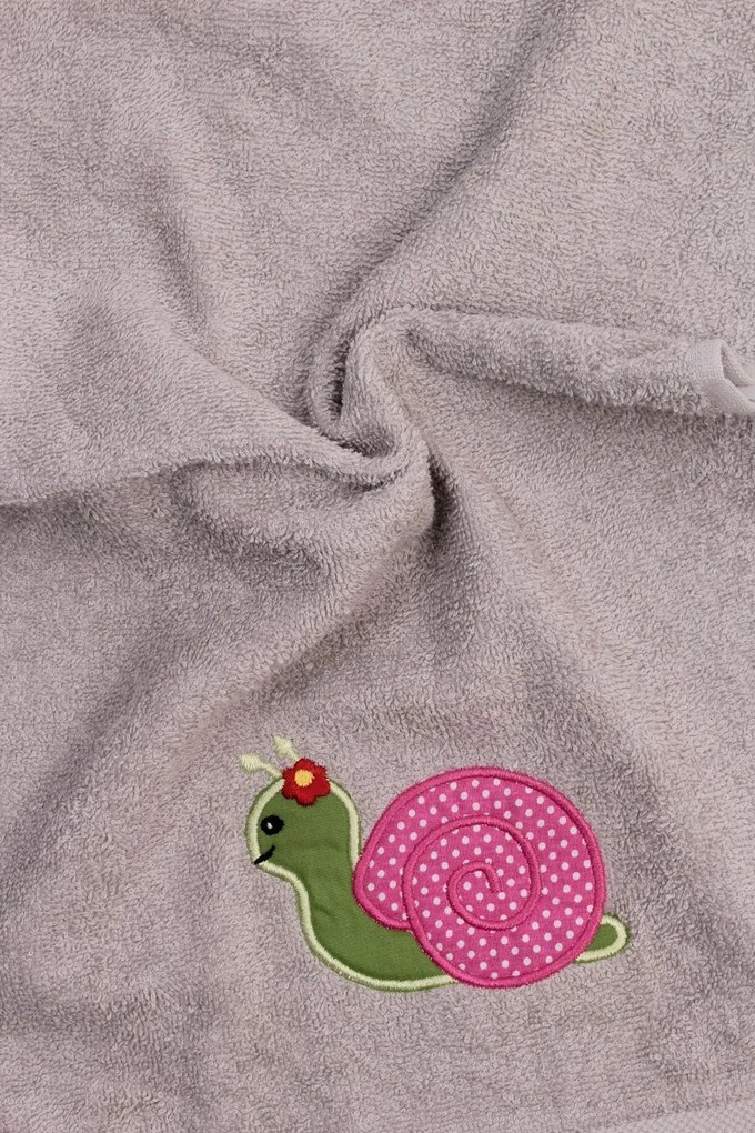 Detský uterák s výšivkou slimák