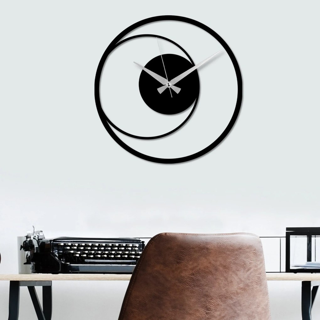 Nástenné kovové hodiny Kruh 15 čierne
