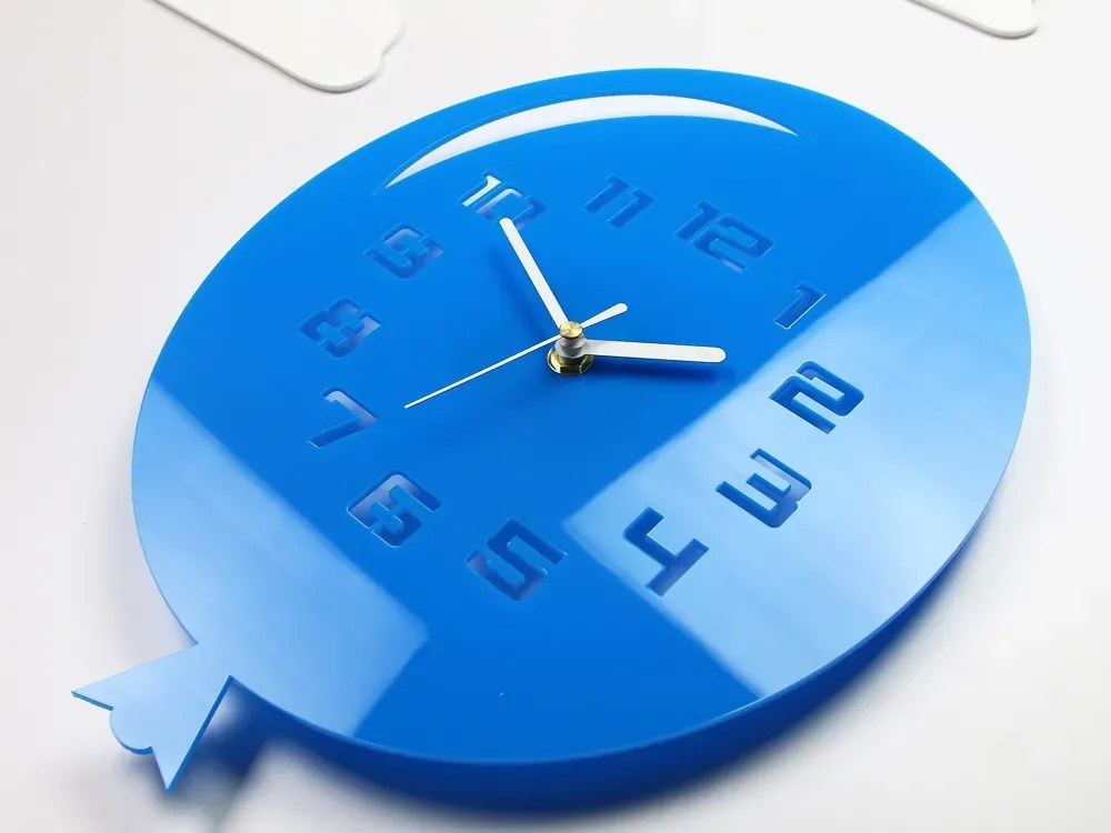 Nástěnné hodiny Balon 30 cm modré