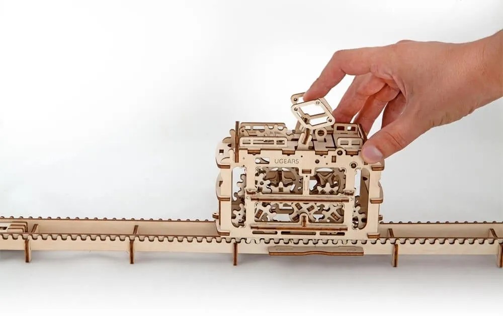 Ugears 3D puzzle Tramvaj s kolejemi 154 ks