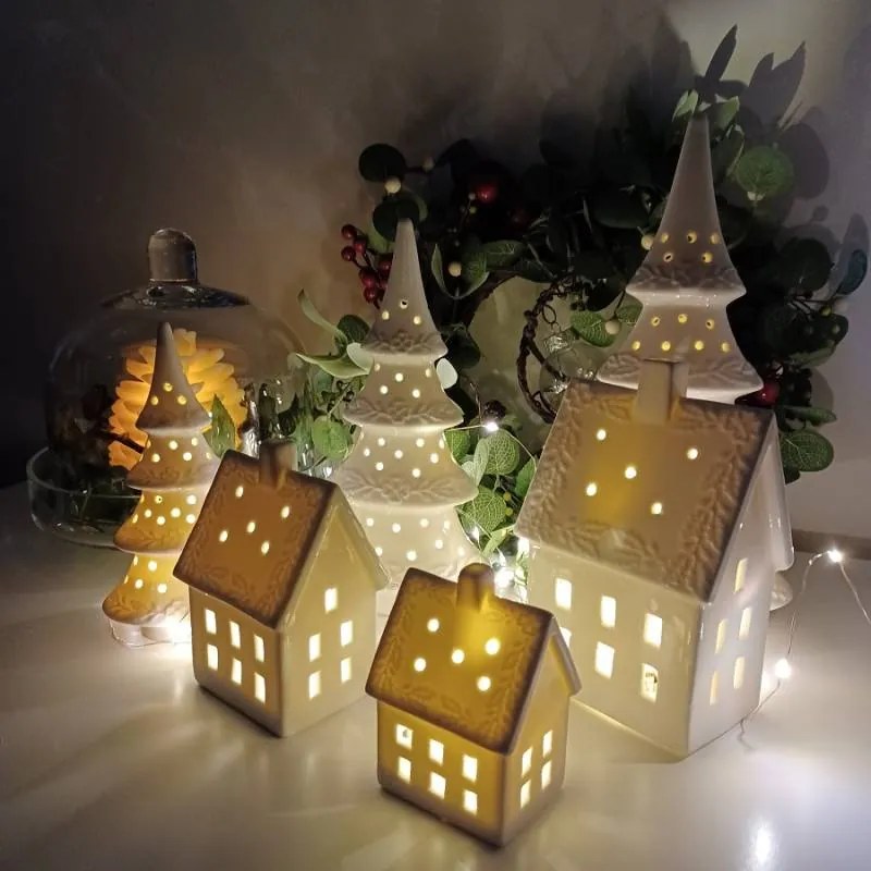 DECOLED Keramický domeček, 10,6 x 8,7 x 16,8 cm, teple bílá, 2xLR44