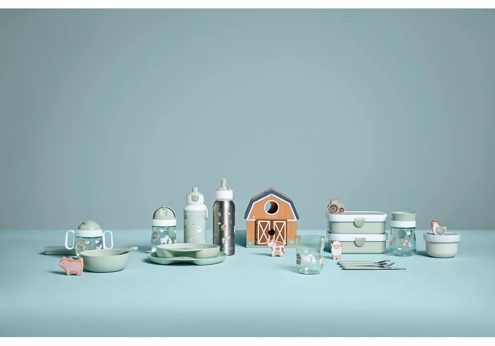 Tritánový detský hrnček v bielej a svetlozelenej farbe 300 ml Little farm – Mepal