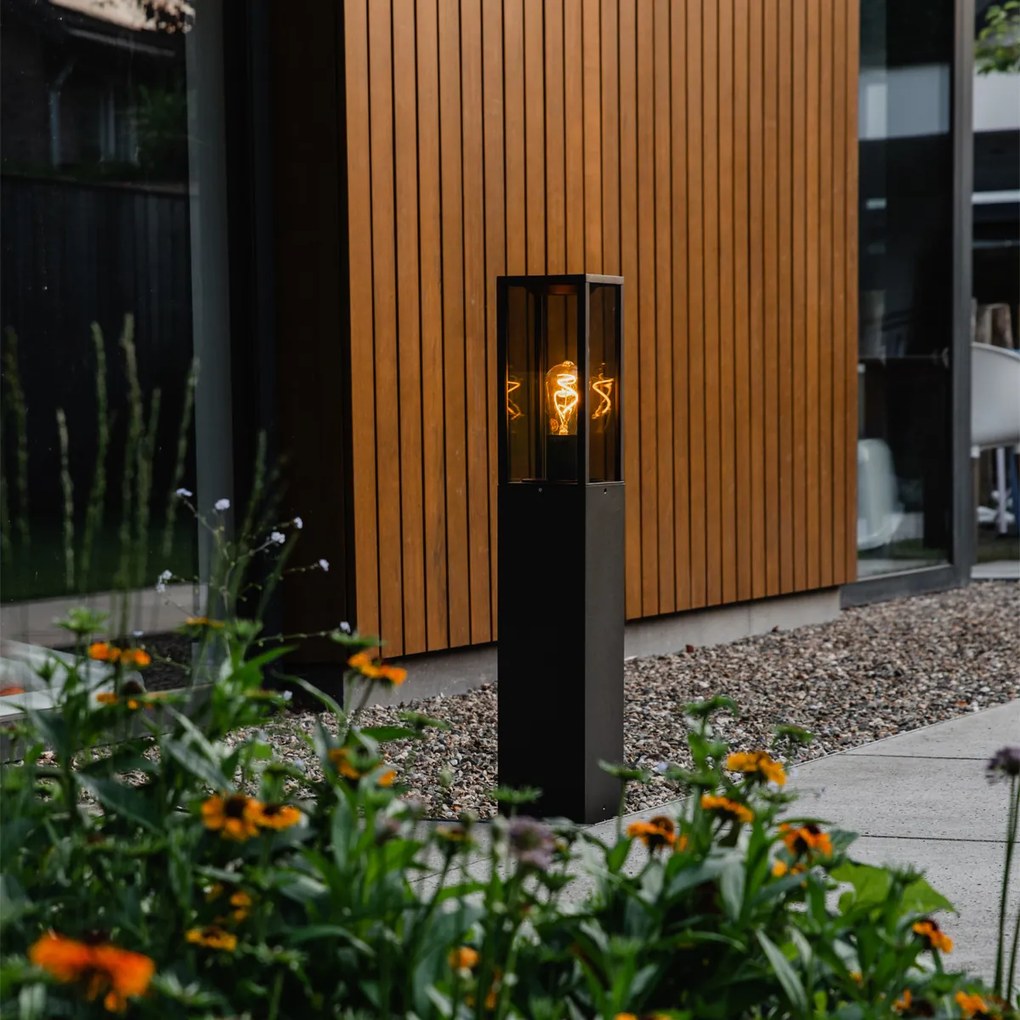 Stojaca vonkajšia lampa čierna s dymovým sklom 80 cm IP44 - Charlois