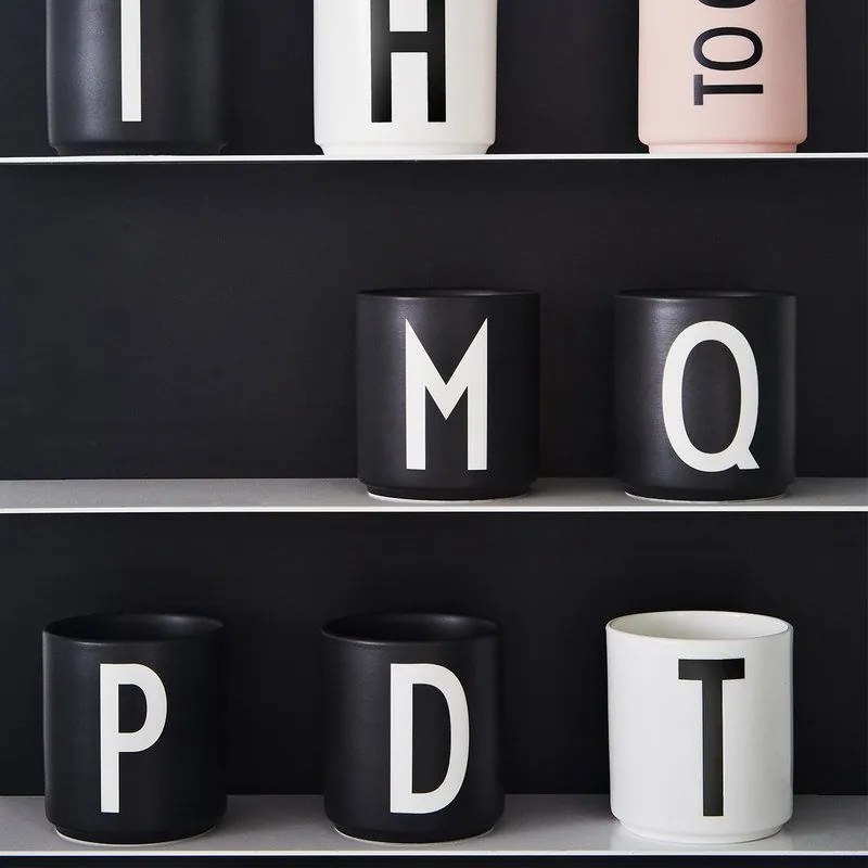 DESIGN LETTERS Porcelánový hrnček/dózička Letters Black 300 ml W