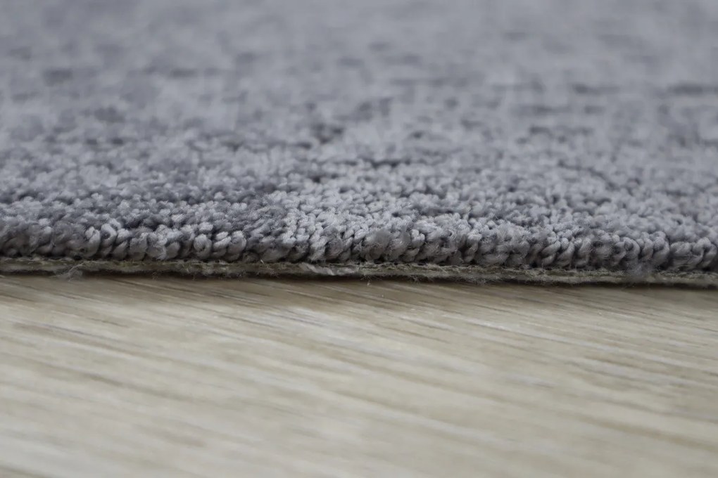 Associated Weavers koberce Metrážny koberec Miriade 96 tmavo šedý - Kruh s obšitím cm