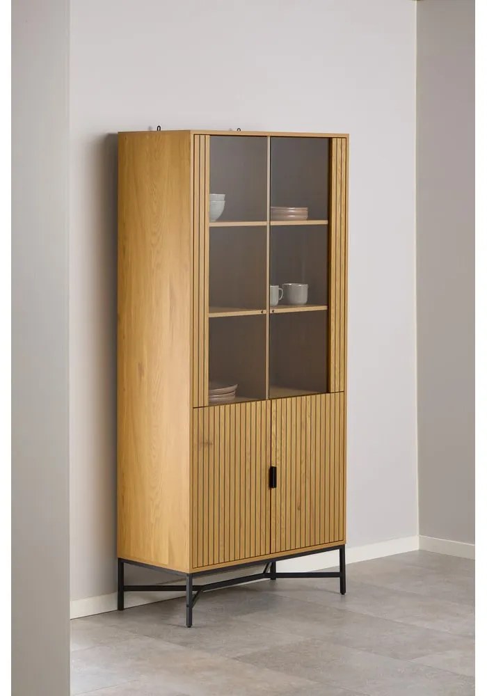 Vitrína v dekore duba v prírodnej farbe 80x180x40 cm Jaipur – Actona