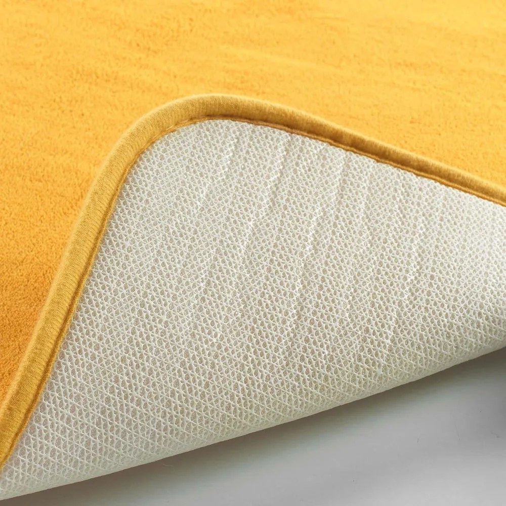 Žltá kúpeľňová predložka 50x120 cm Vitamine – douceur d'intérieur
