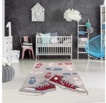 Koberec TOYS 75325 Tenisky - sivý / červený, fuksia