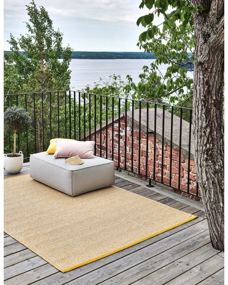 Vnútorný a vonkajší koberec v horčicovej farbe 60x125 cm Effi Mustard – Pappelina