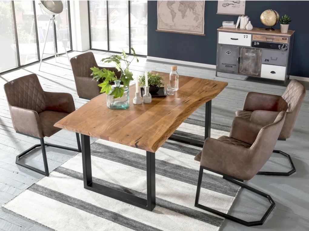 furniture-nabytek.cz - Masivní jídelní sestava Bullwer se 4 židlemi Clinton, akácie / kov / umělá kůže, lakovaná, hnědá / černá