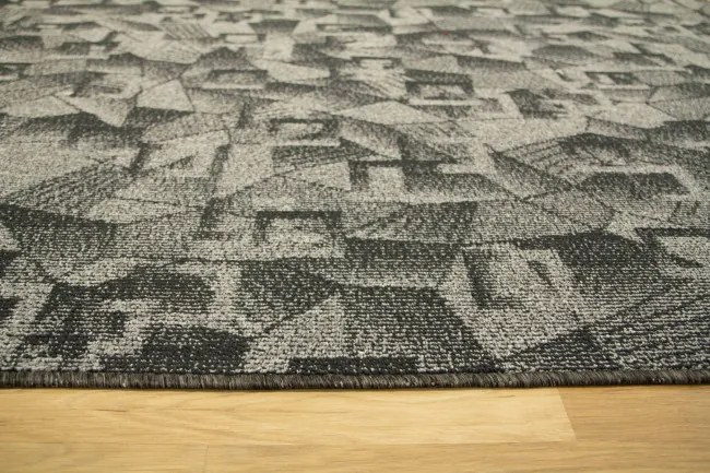 Metrážny koberec Flamingo 74 tmavo sivý / čierny