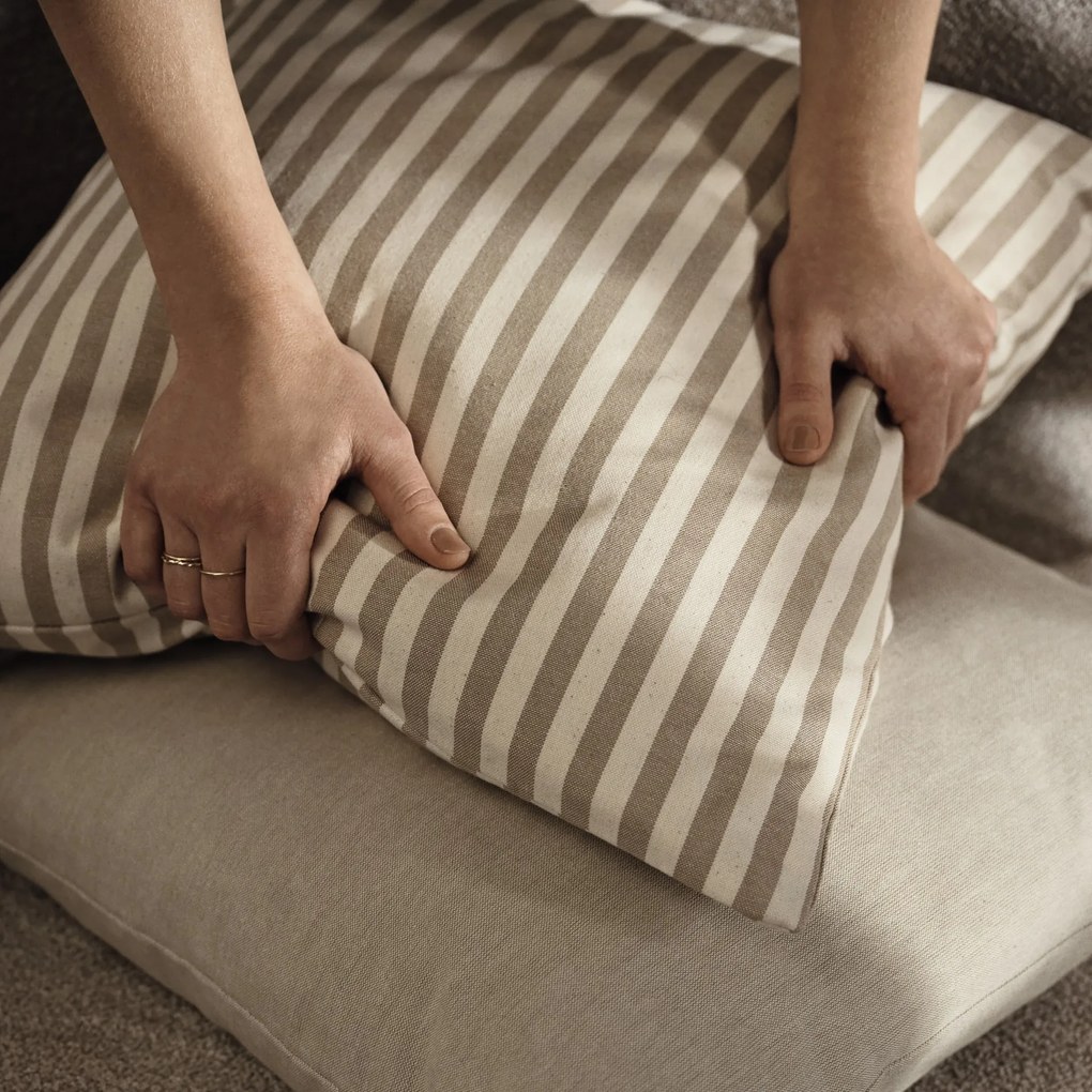 Ferm Living Vonkajší poťah na vankúš Strand Sand/Off-white 50 × 50 cm