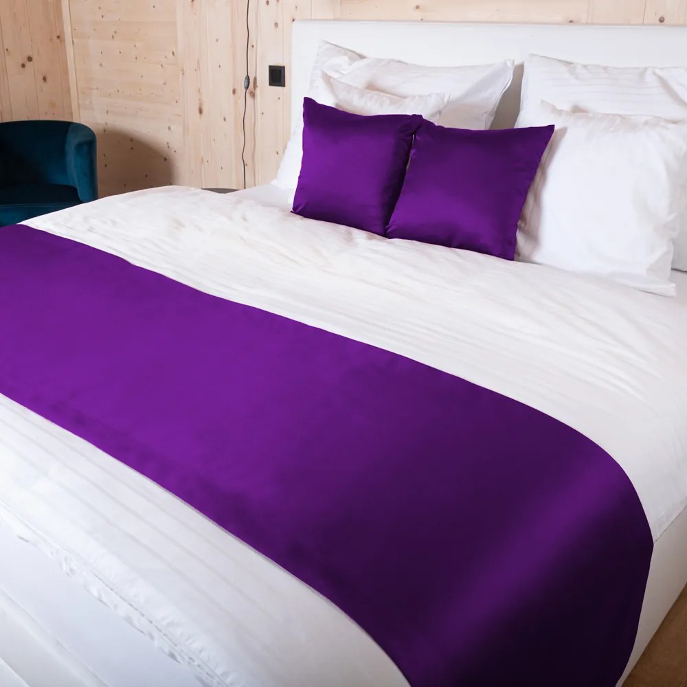 Biante Saténový prehoz/behúň na posteľ Satén LUX-044 Žiarivo fialový Na mieru