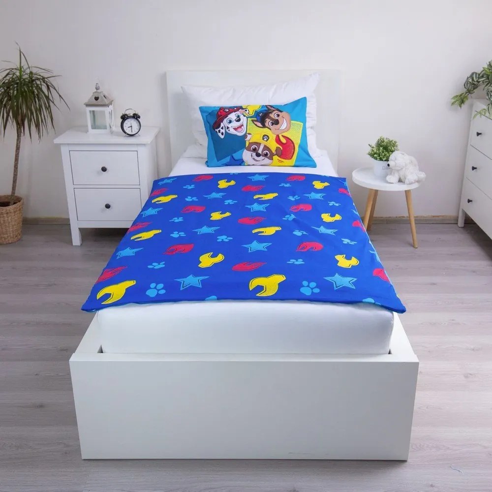Modré bavlnené detské obliečky do postieľky 100x135 cm Paw Patrol "Pawsome days ahead" – Jerry Fabrics