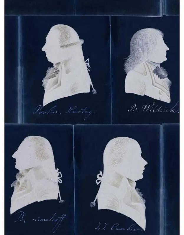 MINDTHEGAP Dutch Portraits Blue - tapeta