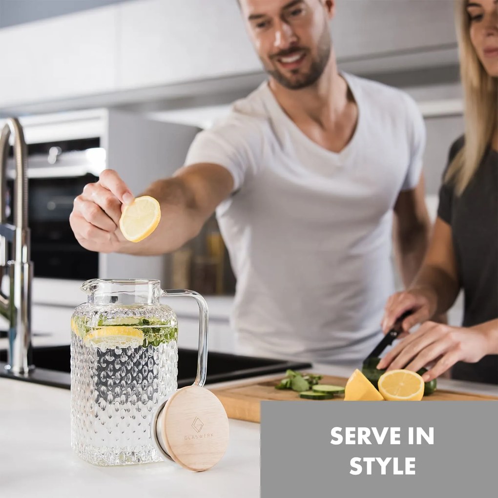 Klarstein Livenza, džbán na vodu, 1,5 l, borosilikátové sklo, sitko z nehrdzavejúcej ocele, vrchnák z dubového dreva