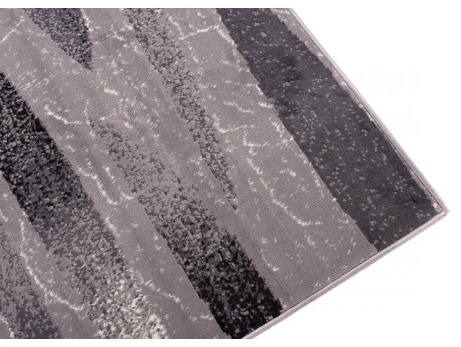 Kusový koberec PP Omin svetlo šedý 140x200cm