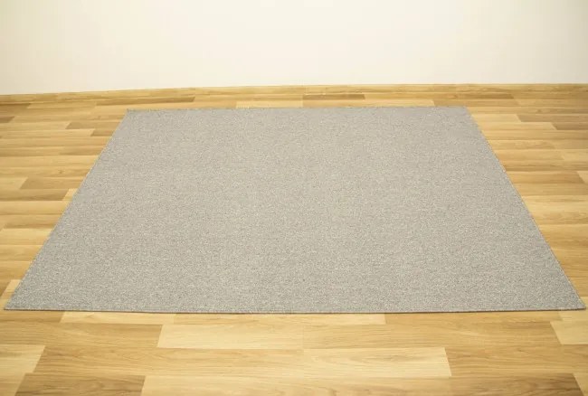 Koberec Astra 475 sivý