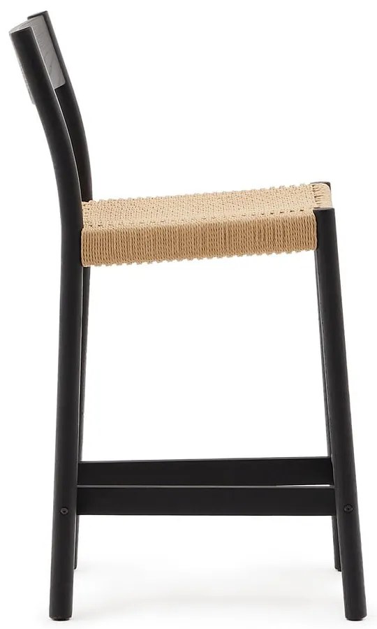 Čierna/v prírodnej farbe barová stolička z dubového dreva (výška sedadla 65 cm) Yalia – Kave Home