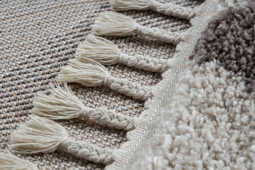 Behúň BERBER TROIK, krémový, strapce