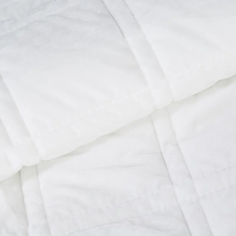 Dekorstudio Luxusný zamatový prehoz na posteľ KRISTIN2 v bielej farbe Rozmer prehozu (šírka x dĺžka): 170x210cm