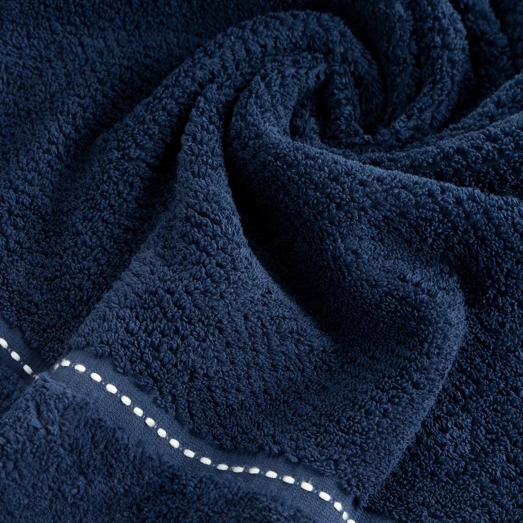 BAVLNENÝ UTERÁK SALADO 70X140 CM TMAVOMODRÁ