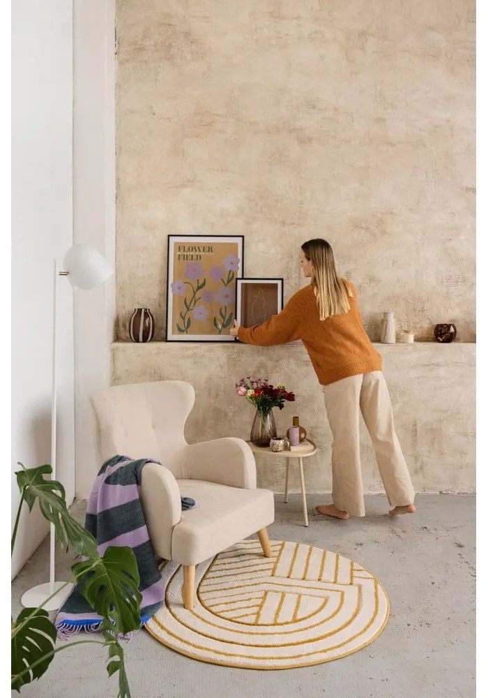 Béžové kreslo ušiak Noemye – Bonami Selection