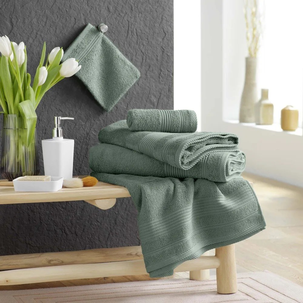 Šalviová zelená froté bavlnená osuška 70x130 cm Tendresse – douceur d'intérieur