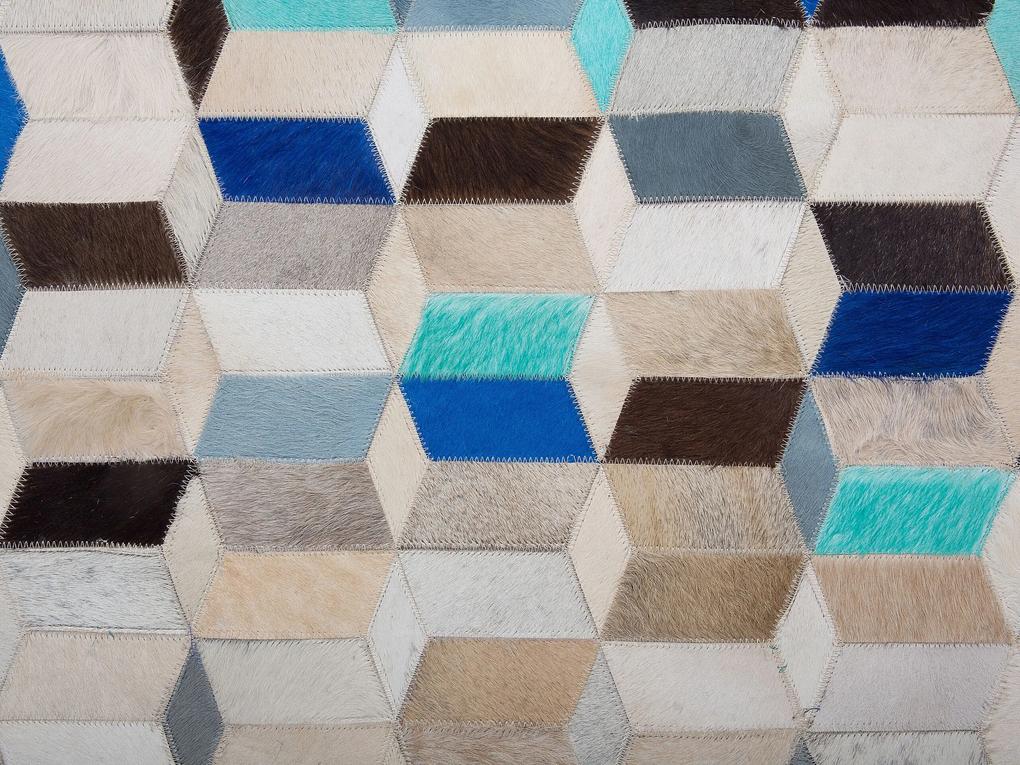 Kožený koberec 140 x 200 cm viacfarebný GIDIRLI  Beliani