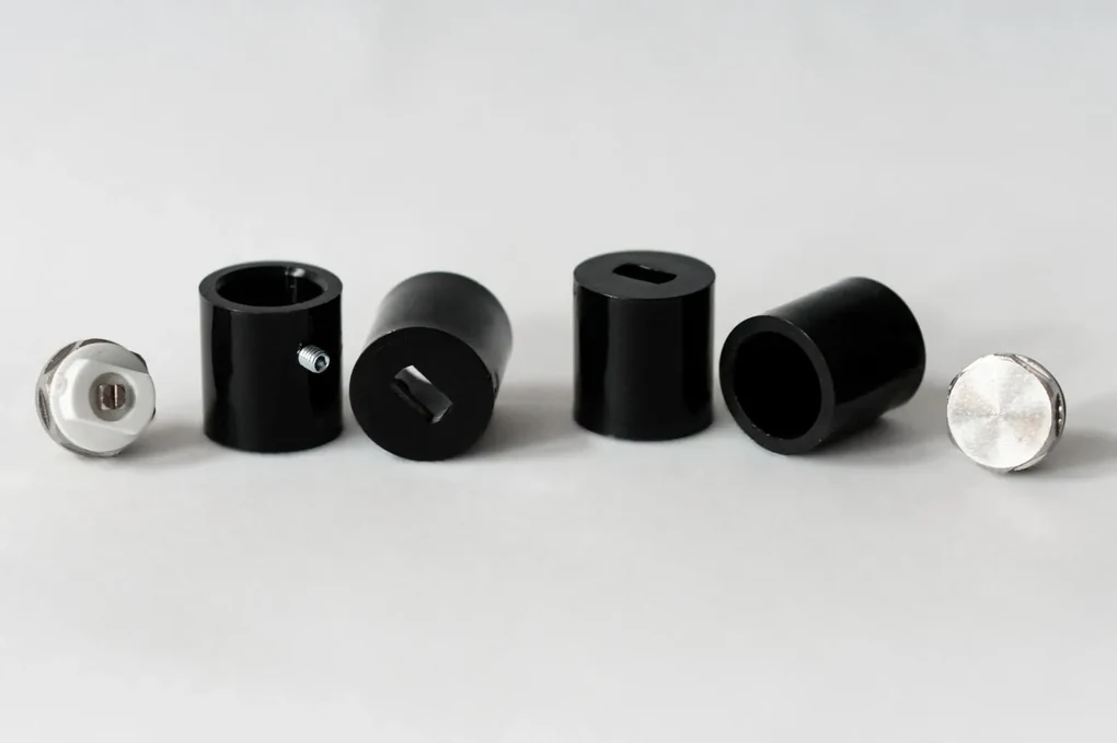 Regnis DEX, Vykurovacie teleso 300x1780mm, 612W, čierna matná, DEX180/30/BLACK