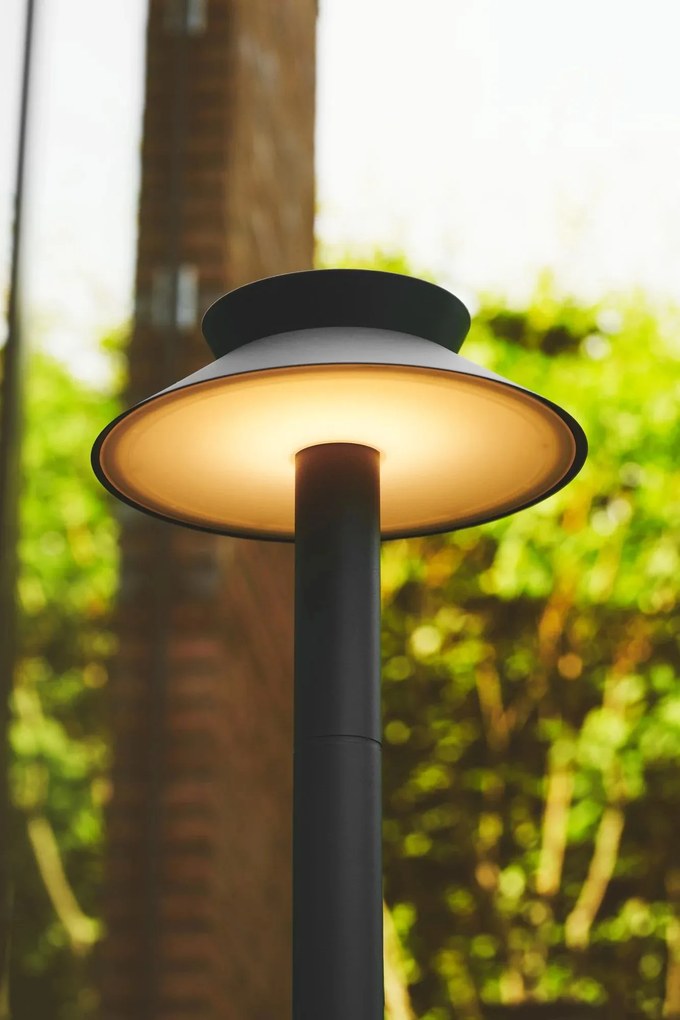 Nordlux Čierny záhradný solárny LED stĺpik Justina s pohybovým čidlom zapichovací 5W 60cm 2418098003