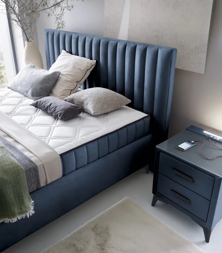 Posteľ Joy 160x200 cm, námornicka modrá látka