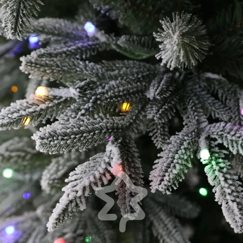 Smrek Zasnežený 600 LED 210 cm