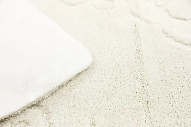 Kúpeľňový koberček Marika krémový, kvety