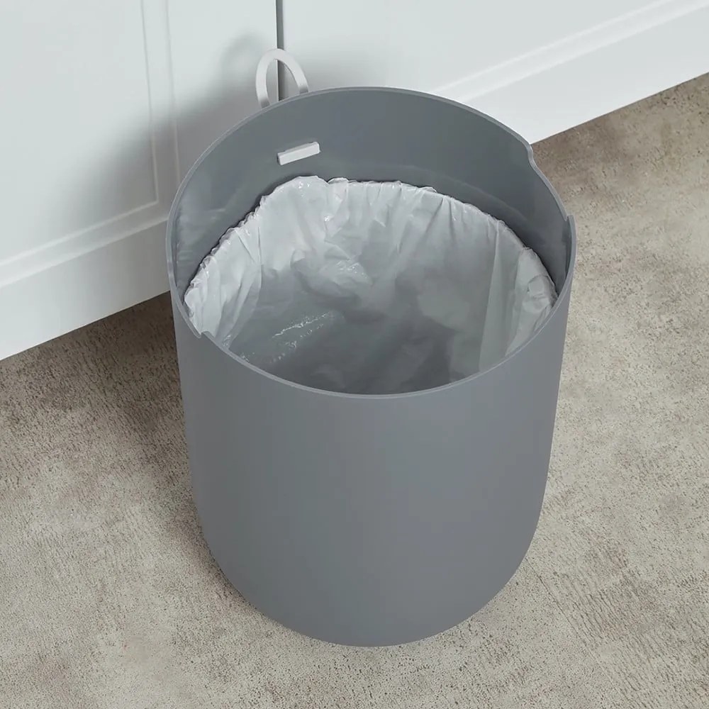 Svetlosivý odpadkový kôš Addis Sensoric, 8 l