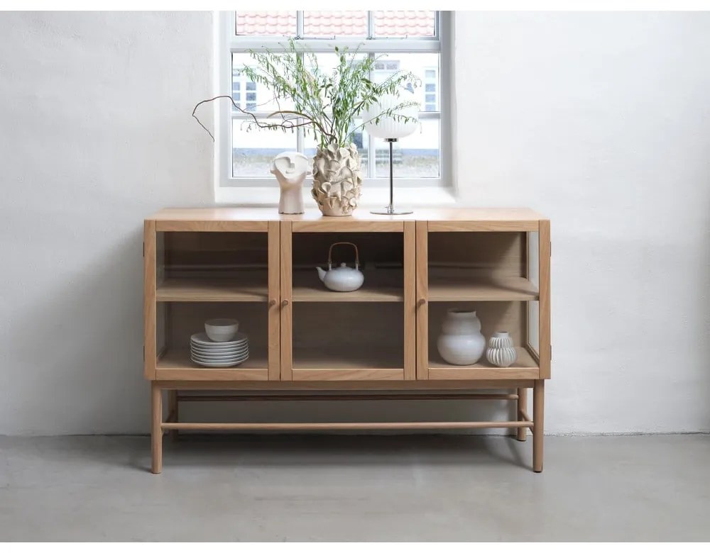Vitrína z dubového dreva v prírodnej farbe 88x140 cm Elba – Unique Furniture