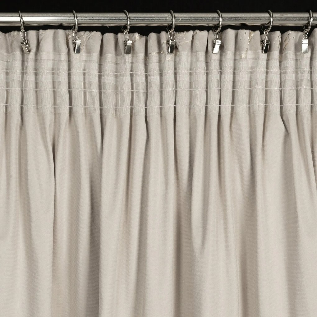 ZATEMŇOVACÍ ZÁVES NA PÁSKE MOLLY 140X270 CM VZOROVANÁ