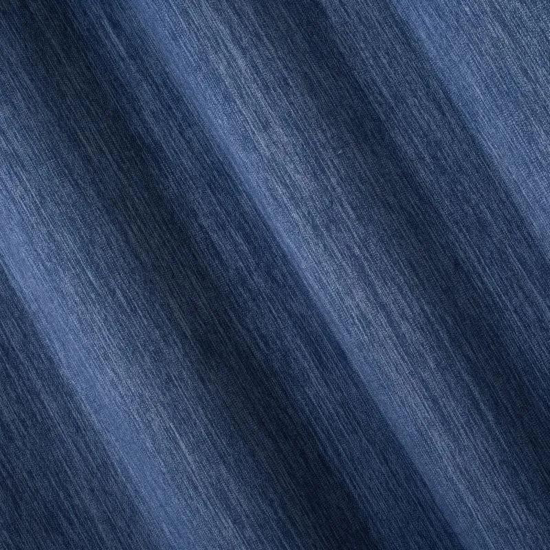 Zatemňovací záves na krúžkoch ROSSIE modrej farby 135x250 cm