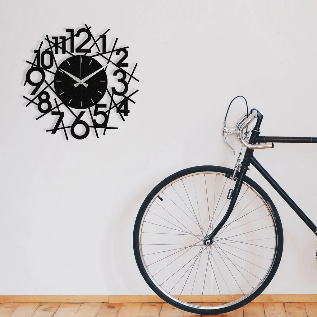 Nástenné kovové hodiny Rasputin čierne