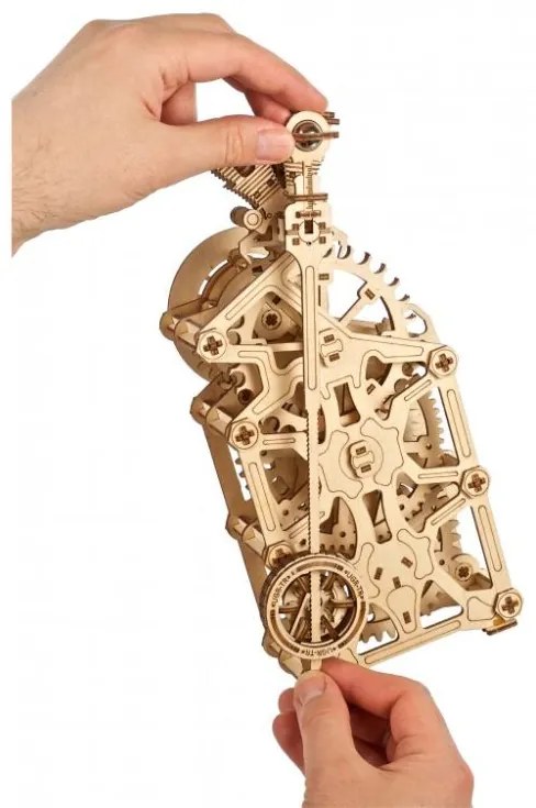 Ugears 3D drevené mechanické puzzle Hodiny motora