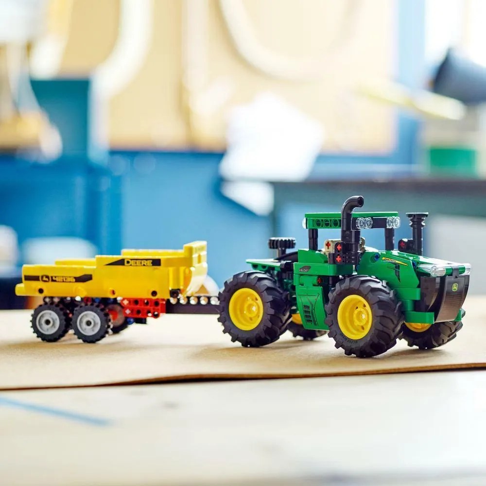 LEGO Technic 42136 John Deere 9620R 4WD Tractor 2242136