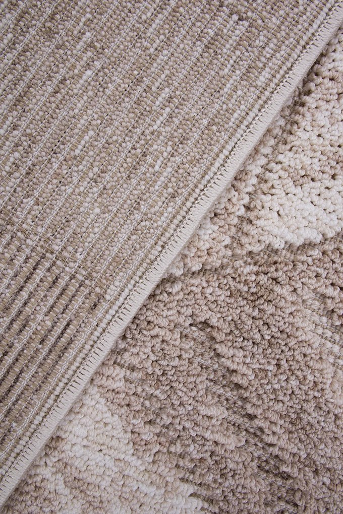 Koberec Benita 515 D.BEIGE/CREAM rozmery koberec: 120x170 cm
