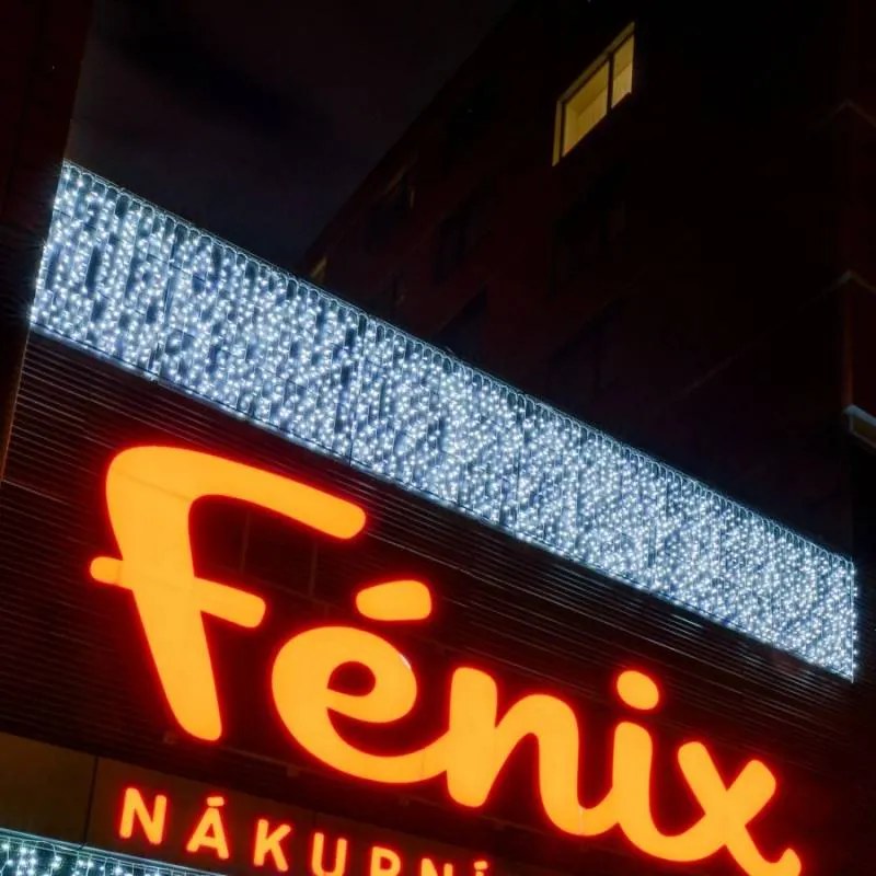 DECOLED LED světelná záclona - 1x1,5m, ledově bílá, 150 diod