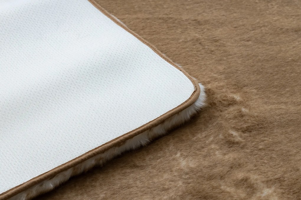 Koberec prateľný LAPIN Shaggy, hnedý/ slonová kosť