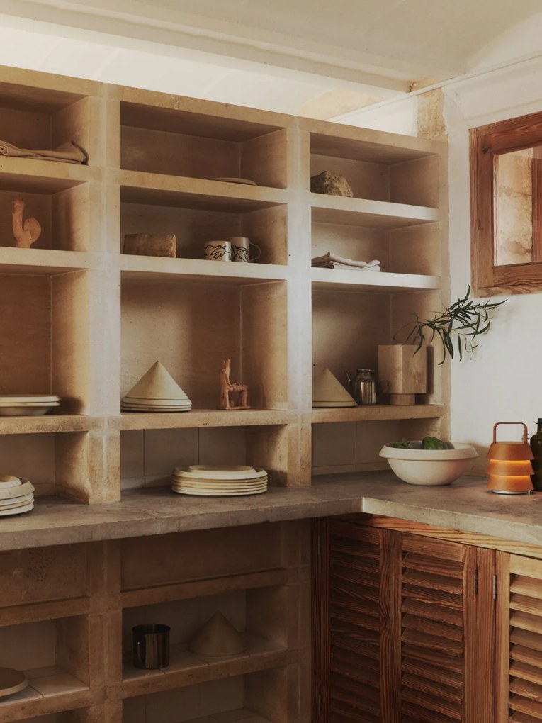 Ferm Living Kameninový tanier Erena Cream Ø 22 cm