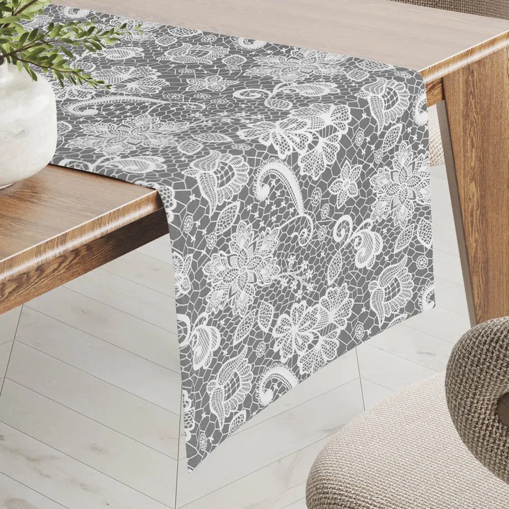 Biante Bavlnený behúň na stôl Sandra SA-550 Biela krajka na sivom 45x140 cm