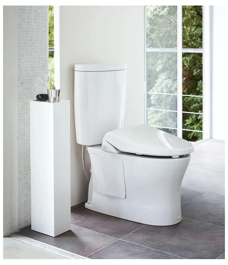 Kovový stojan na toaletný papier Tower – YAMAZAKI