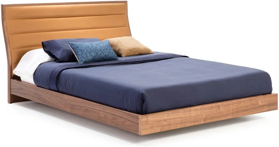 Dvojlôžková posteľ s nohami z orechového dreva Ángel Cerdá, 160 x 200 cm